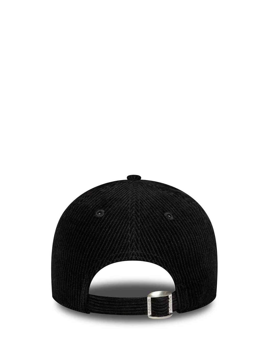 New Era 9FORTY cappello nero a costine 60691365 NERO NEW ERA