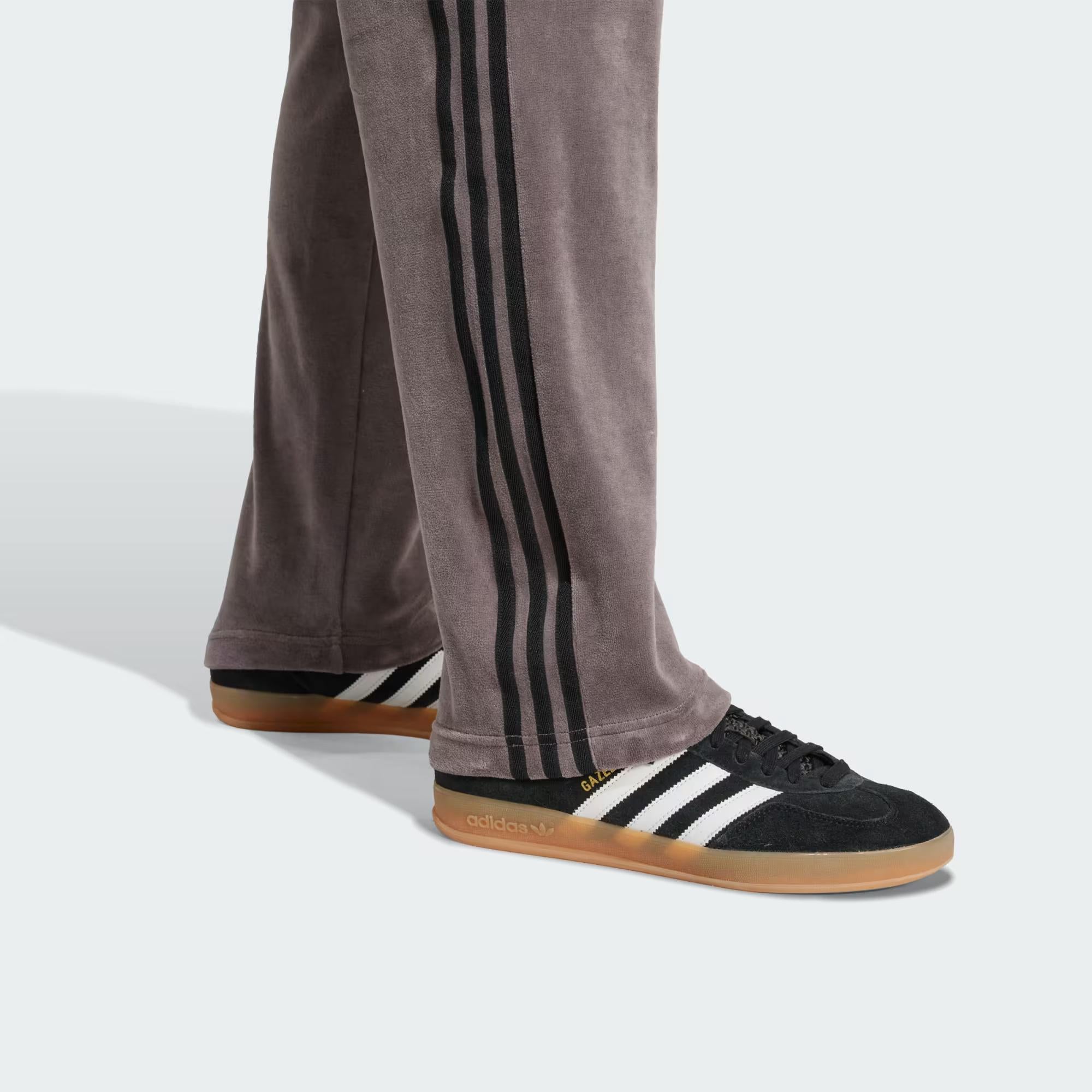 Adidas pantalone grigio in ciniglia JX1557 GRIGIO ADIDAS