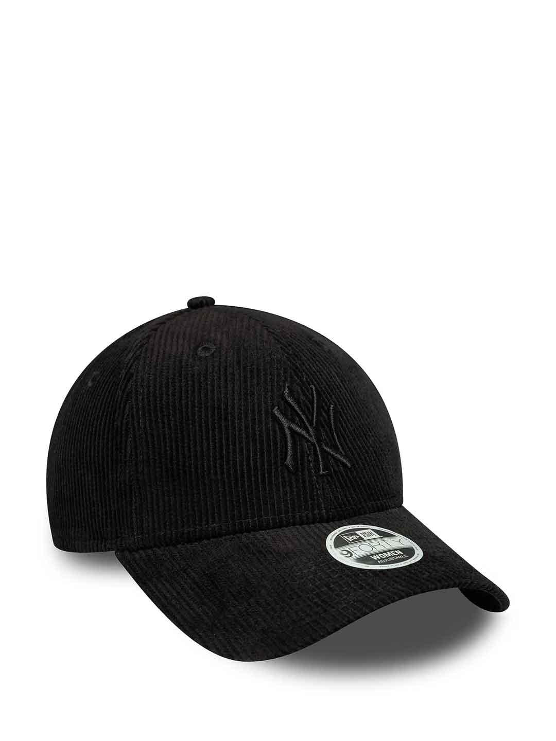 New Era 9FORTY cappello nero a costine 60691365 NERO NEW ERA