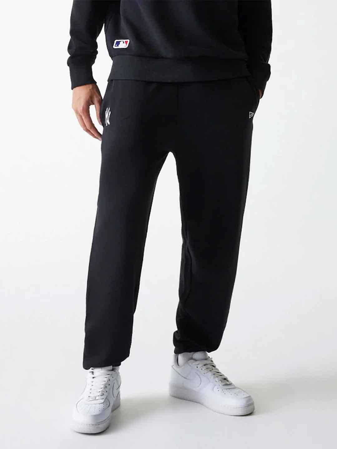 New Era pantaloni nero NY logo bianco 60675767 NERO NEW ERA