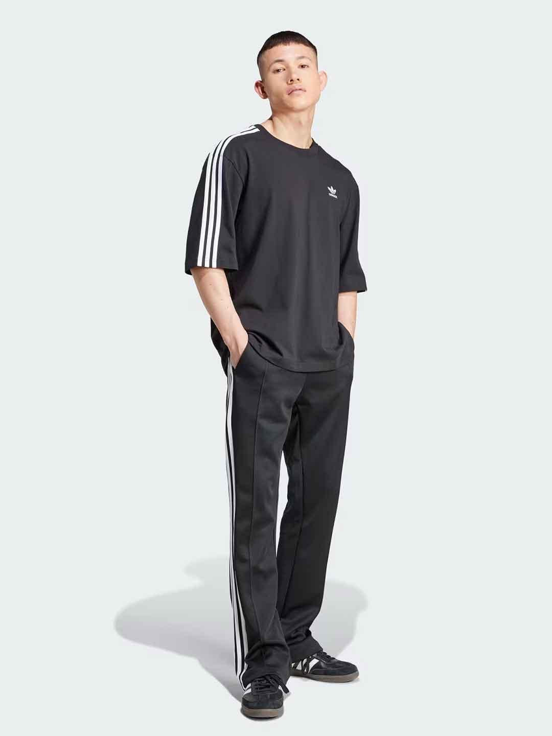Adidas t-shirt nero oversize IZ1832 NERO ADIDAS