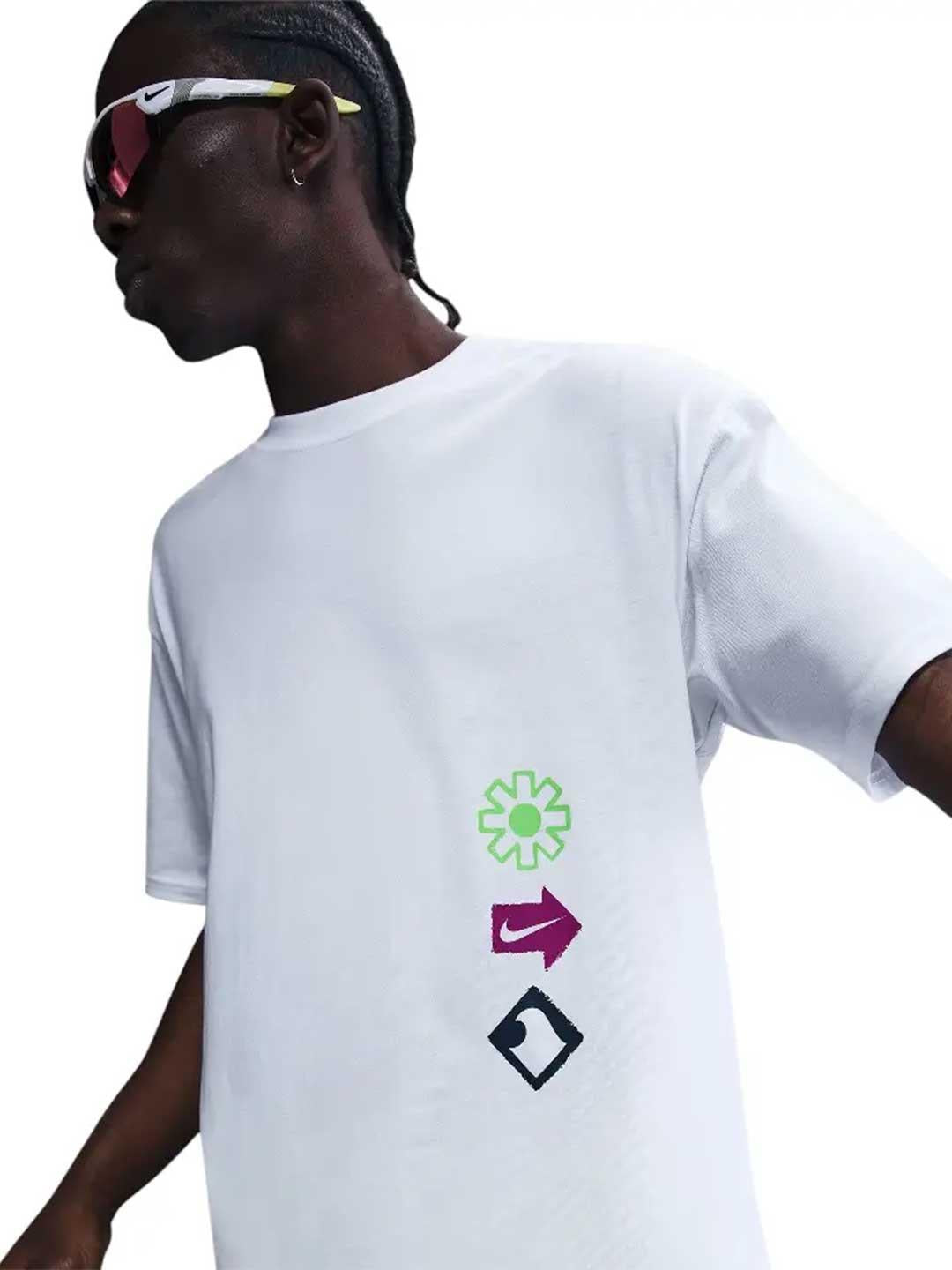 Nike t-shirt bianco con grafiche multicolor HJ0762-100 BIANCO NIKE