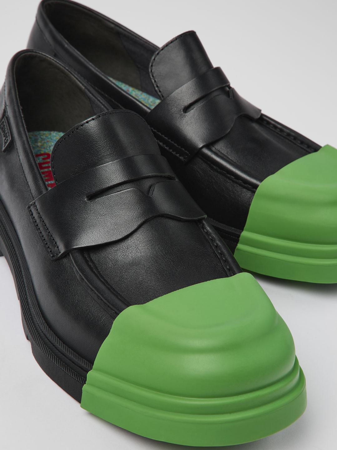 Camper Junction mocassino nero in pelle con punta verde in gomma removibile K100956-003 NERO CAMPER