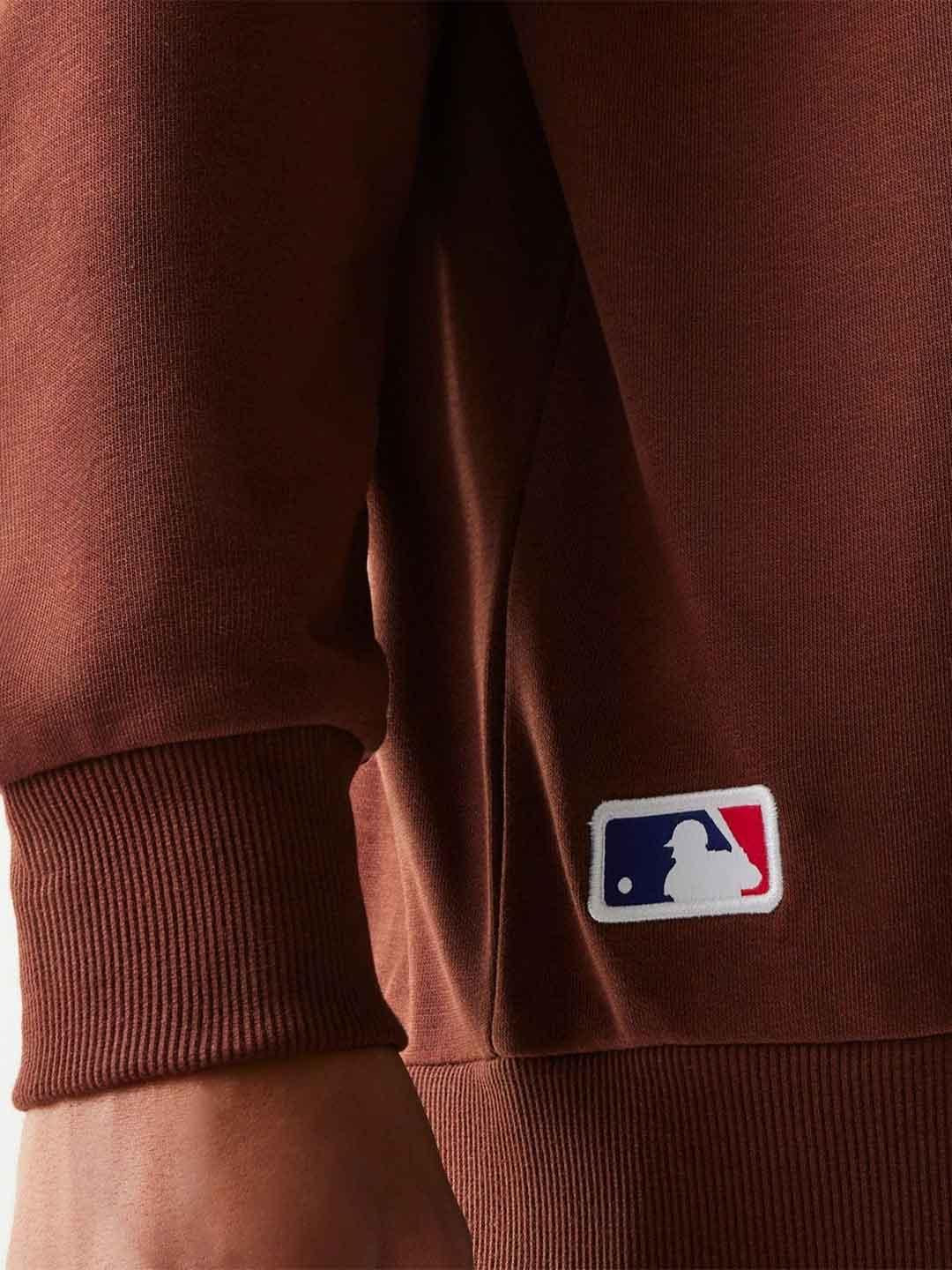 New Era felpa marrone con logo bianco 60684478 MARRONE NEW ERA