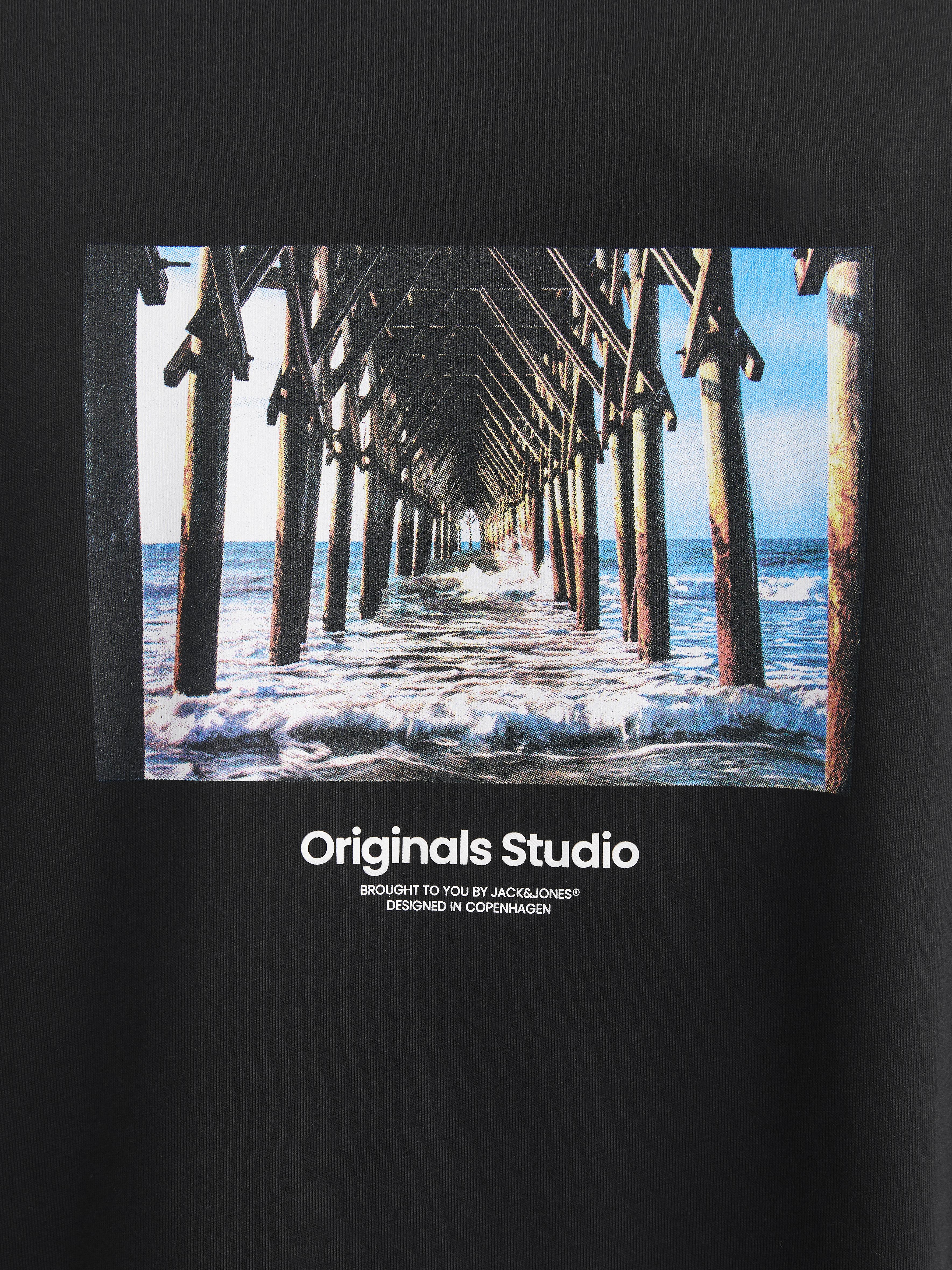 Jack & Jones t-shirt nero con grafica pontile 12250421 NERO JACK & JONES