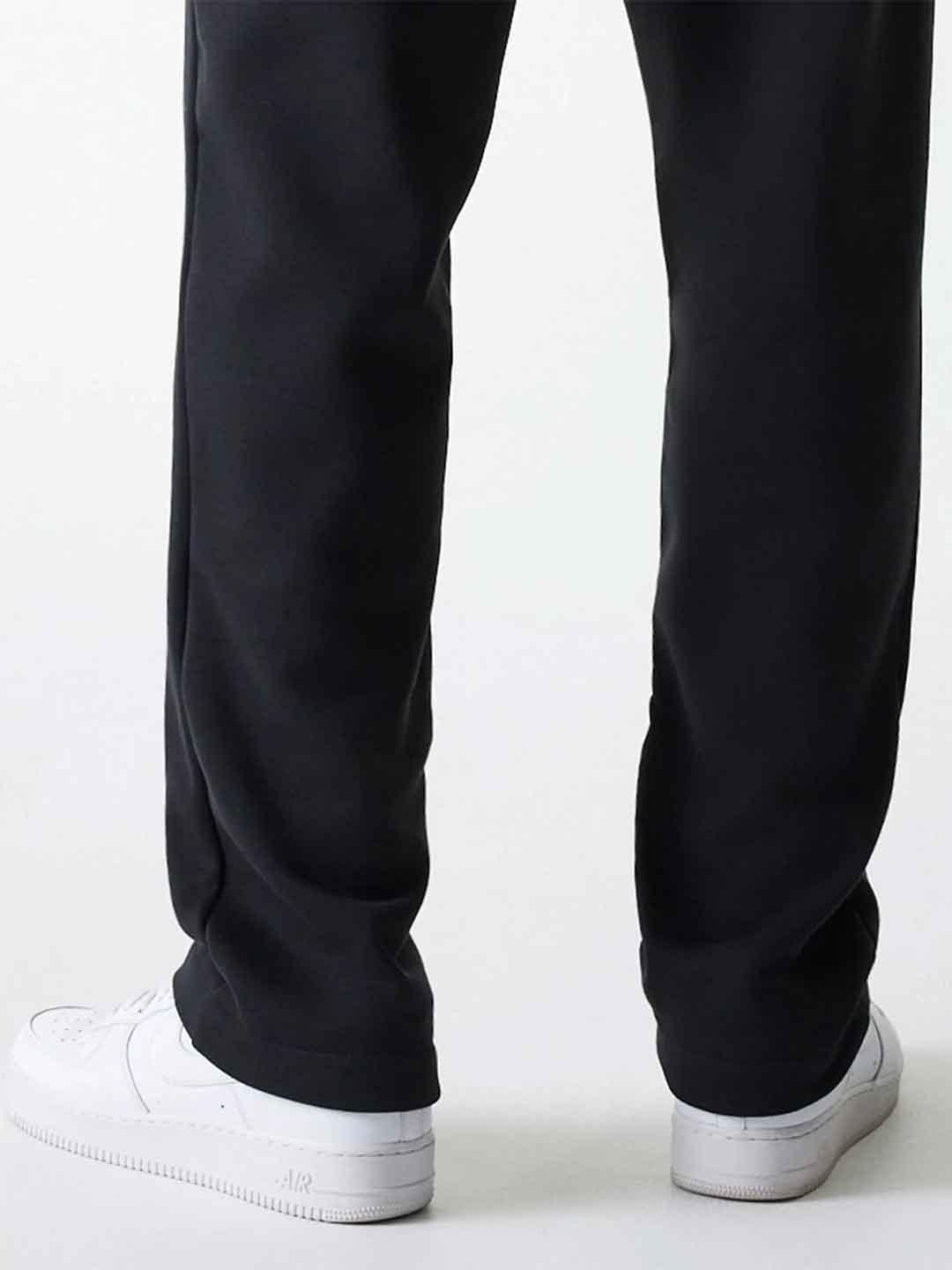 New Era pantaloni nero con logo nero 60580628 NERO NEW ERA