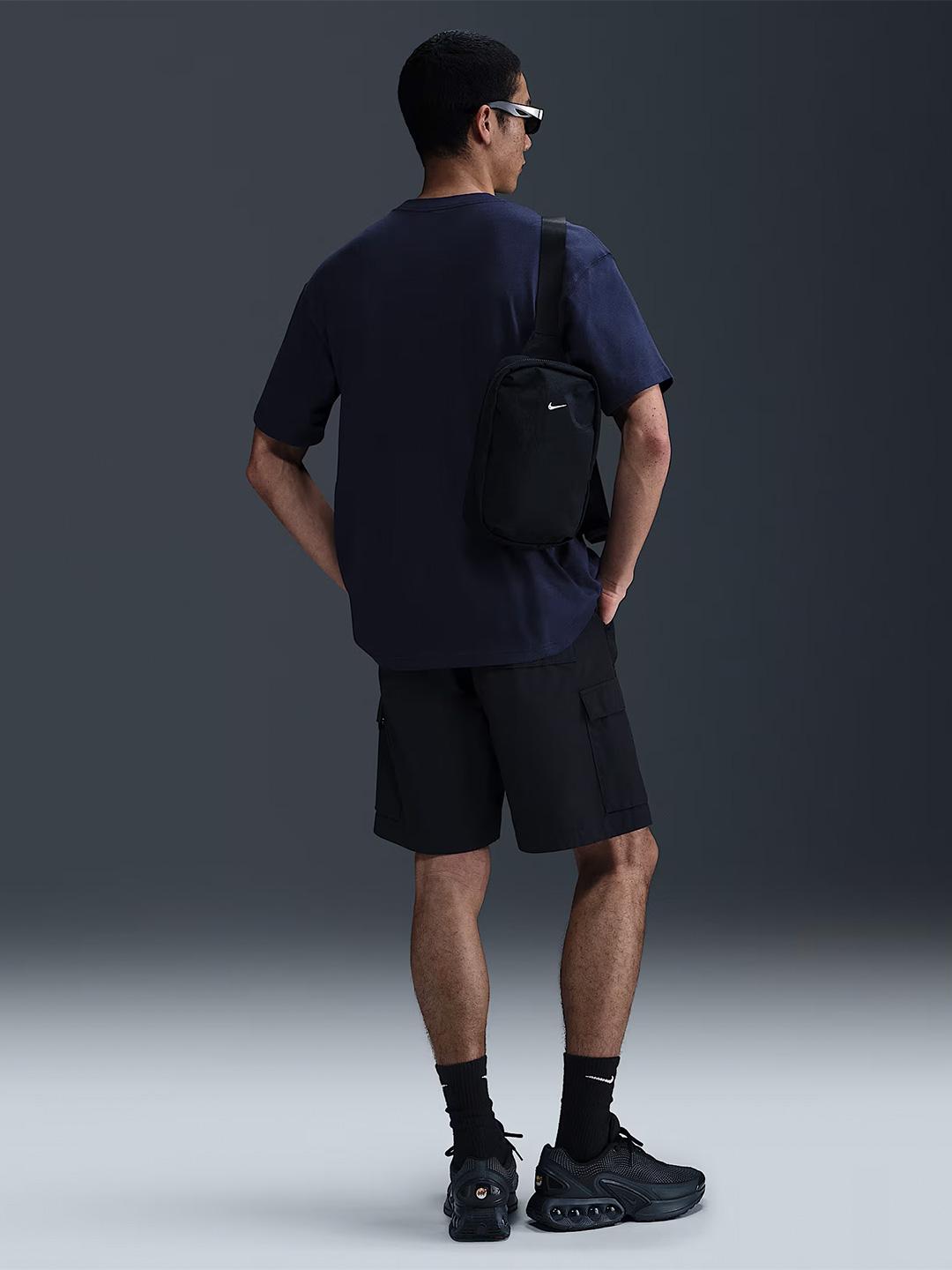 Nike t-shirt blu con taschino IB1382-410 BLU NIKE