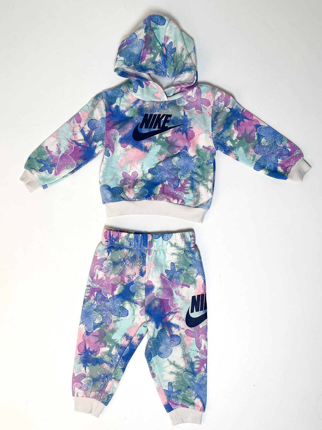 Nike coordinato kids a fantasia con fiori blu
