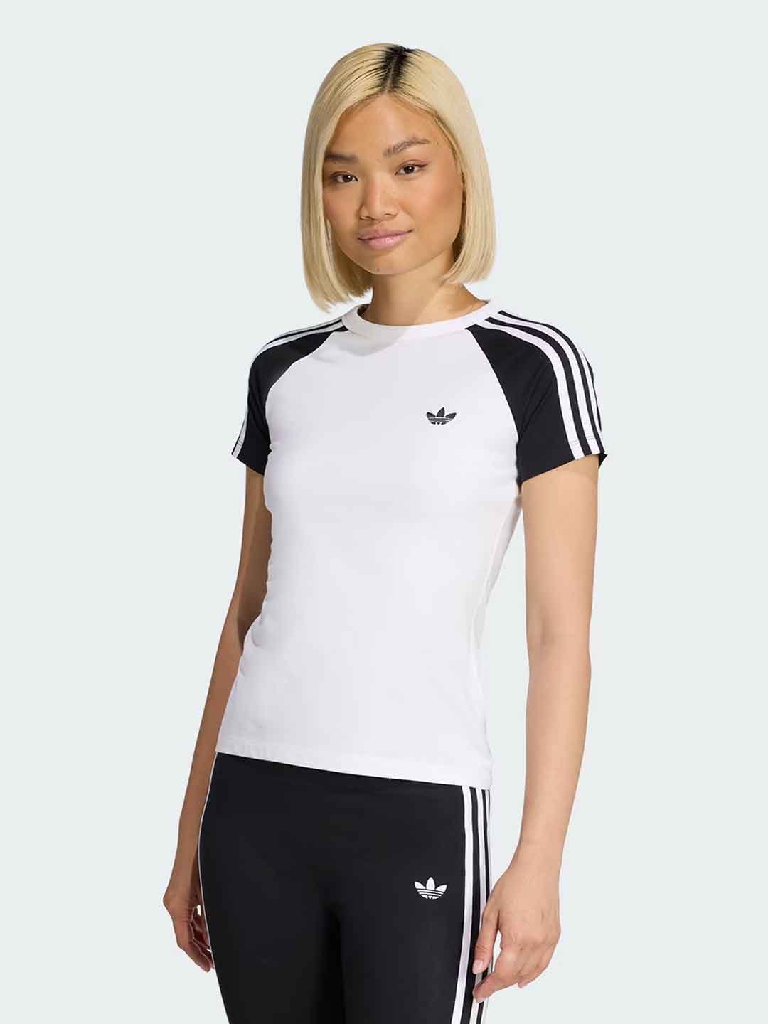 Adidas t-shirt bianco con maniche in contrasto KD3799 BIANCO ADIDAS 