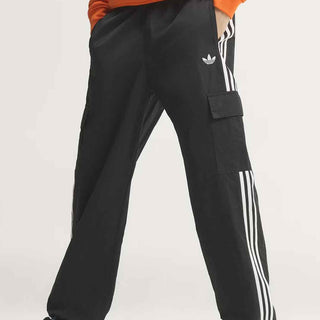 Adidas Adicolor pantalone nero cargo KQ8924 NERO ADIDAS 