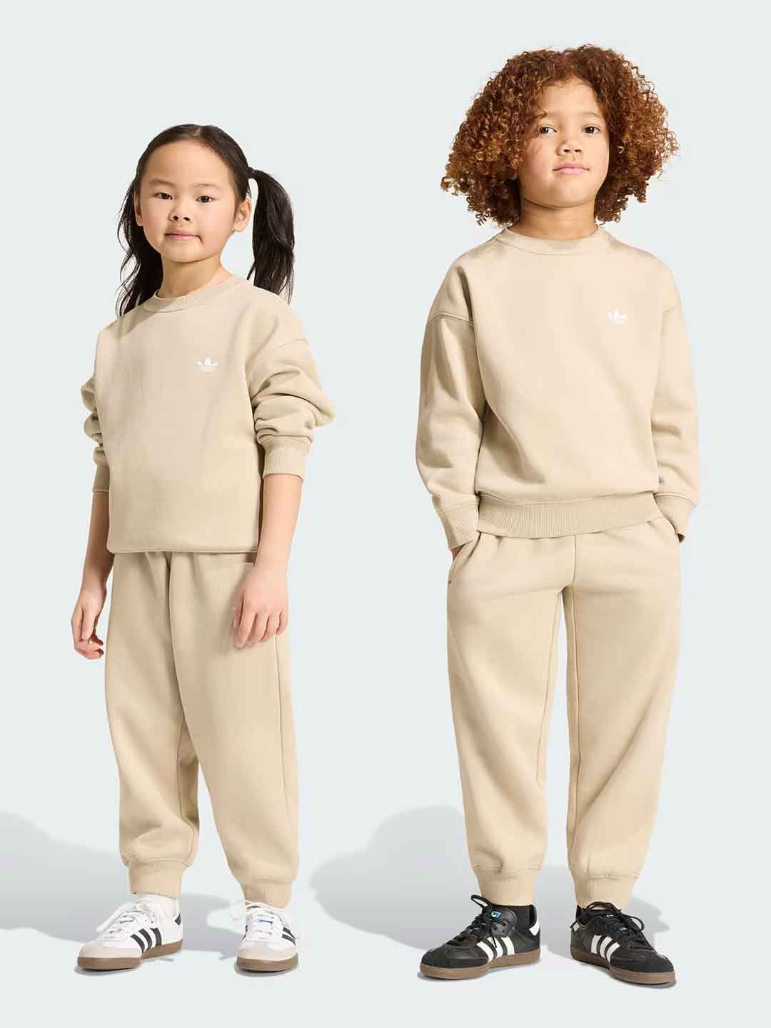 Adidas coordinato kids beige con logo bianco 3-8 anni KS1284 BEIGE ADIDAS 