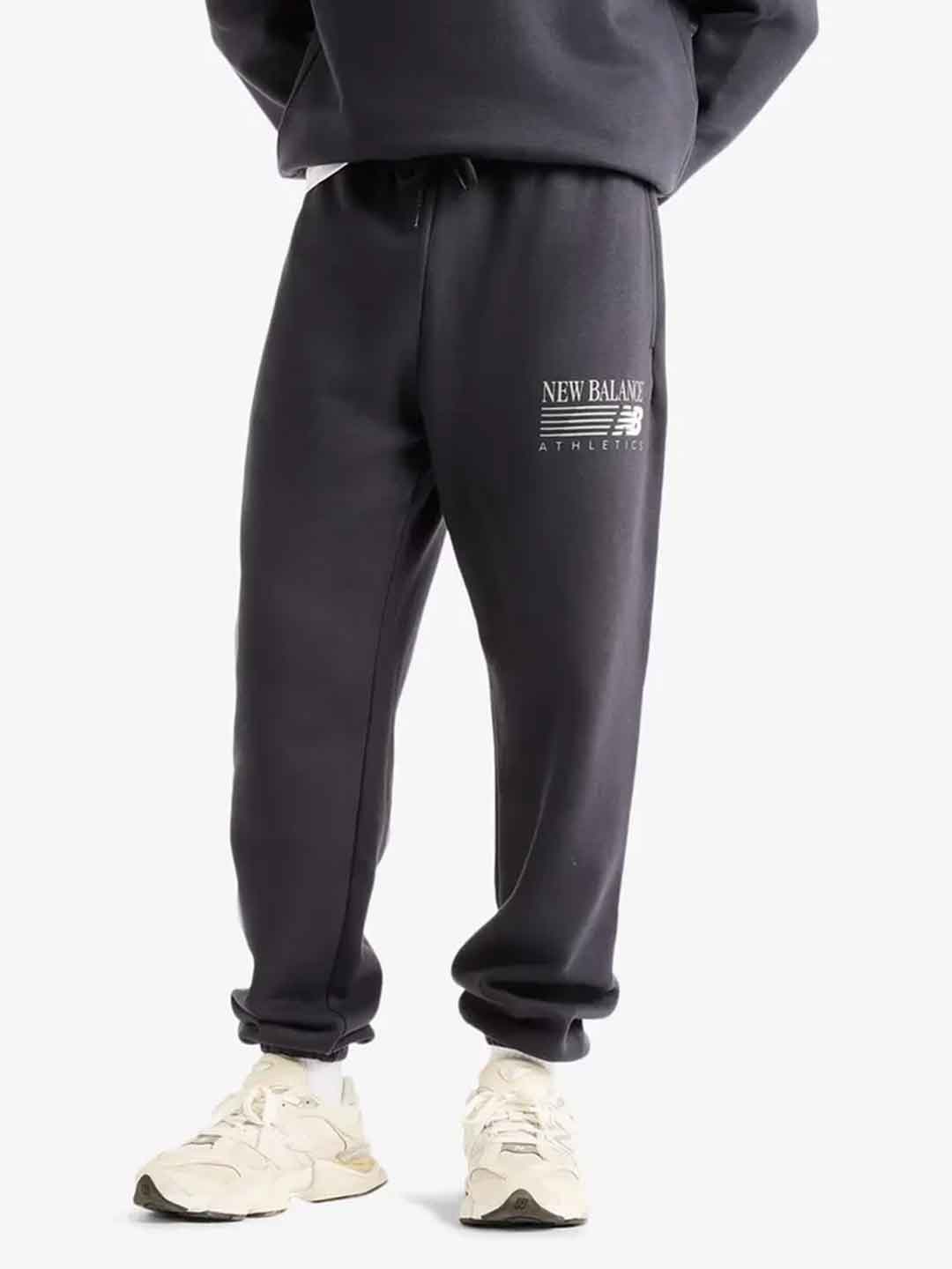 New Balance pantaloni blu con logo MB62S1NT BLU NEW BALANCE 