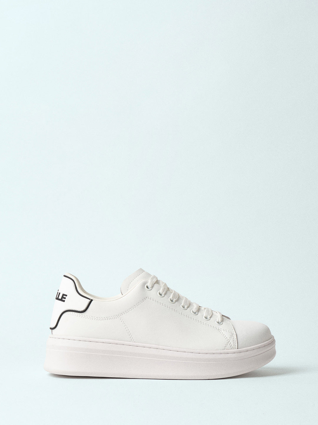 Gaelle Addict sneakers bianco con tab bianco