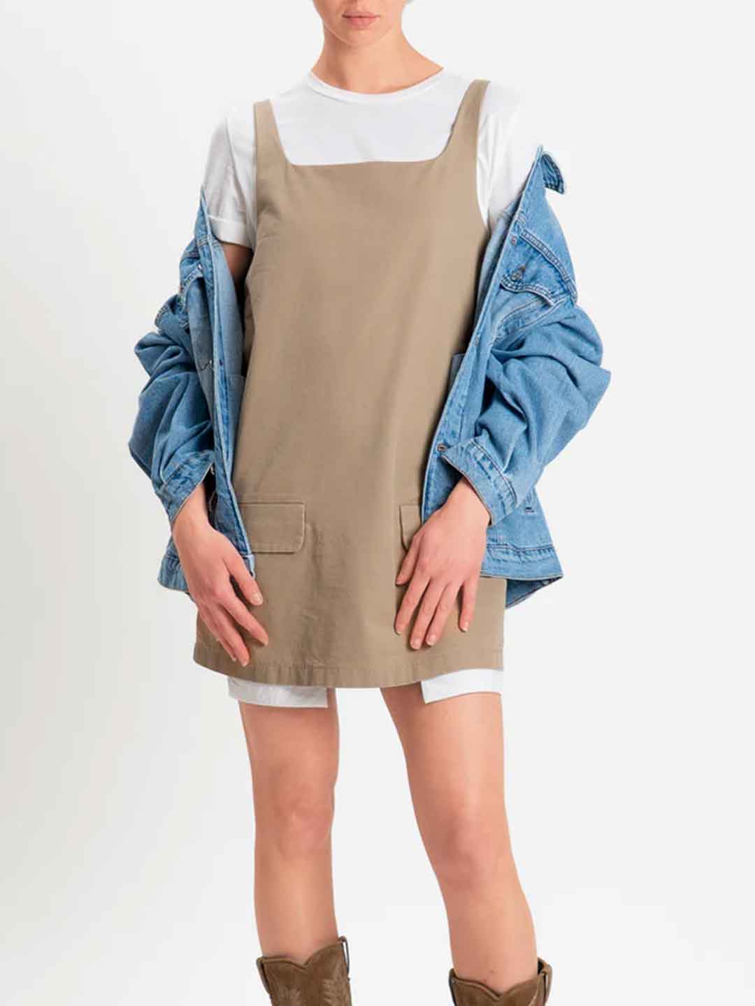 Tensione In abito beige con t-shirt S26X677 BEIGE TENSIONE IN 
