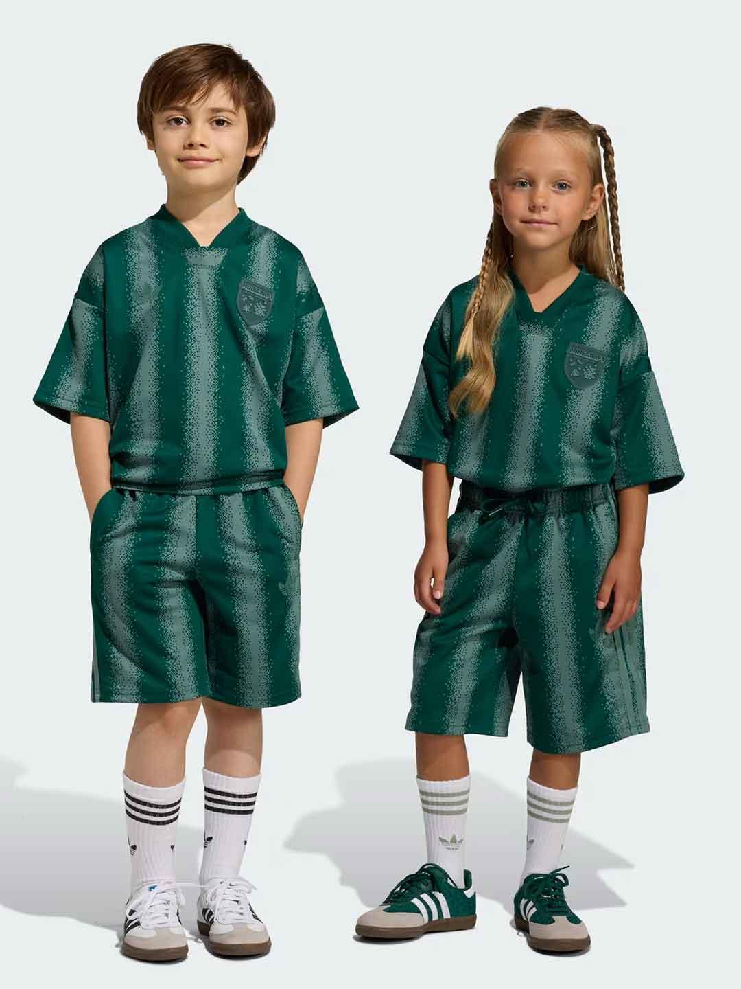 Adidas coordinati kids verde over KC8384 VERDE ADIDAS 