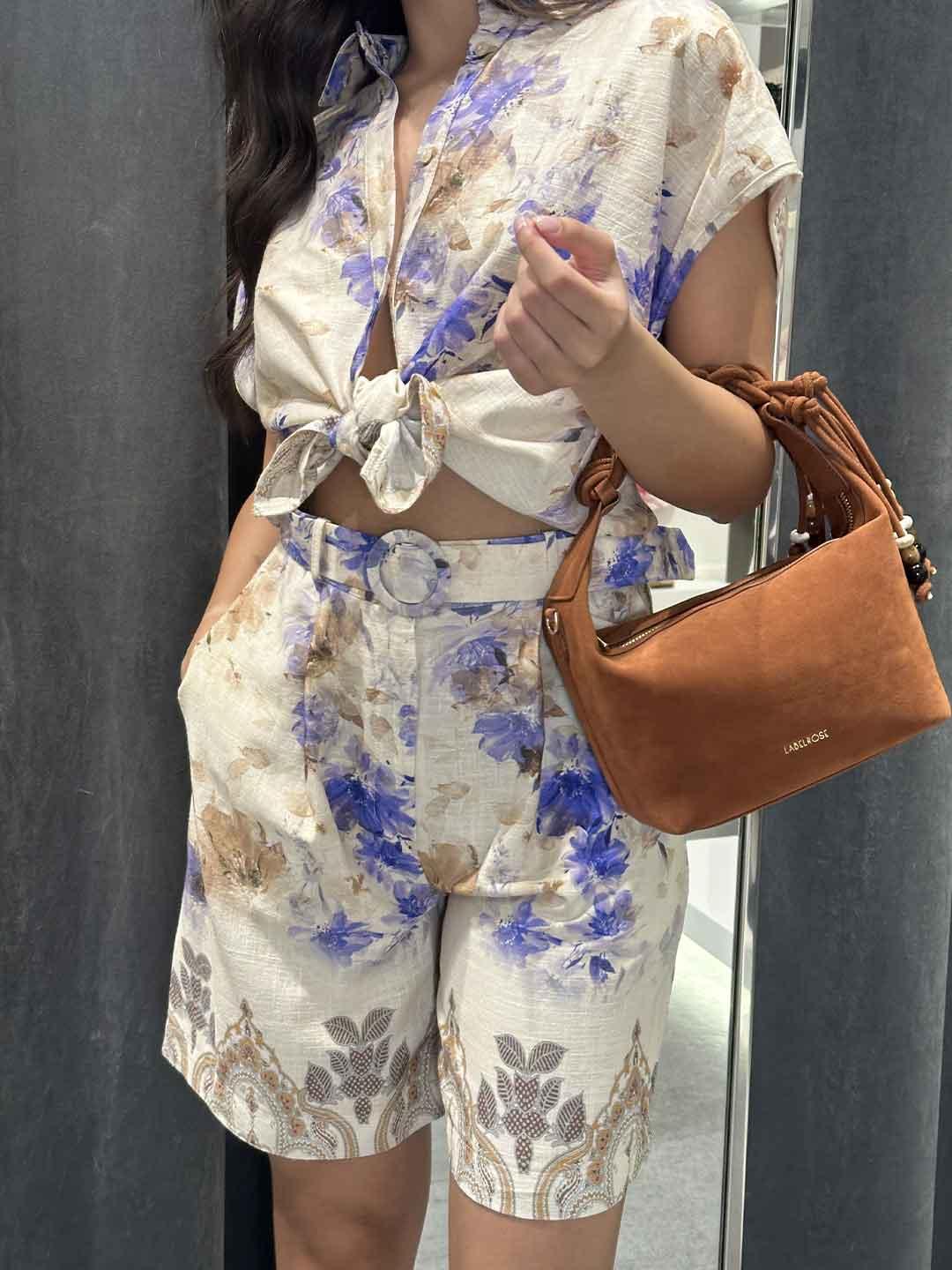 Tensione In shorts beige con fiori blu P50108AT BEIGE TENSIONE IN 