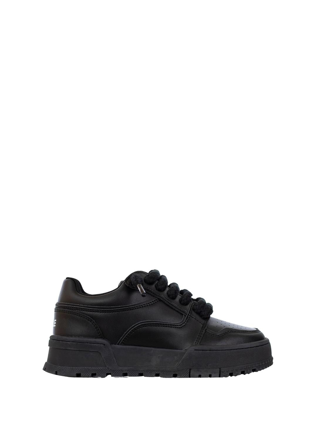 Gaelle sneakers nero in pelle con logo lettering GACAW01119 NERO GAELLE 