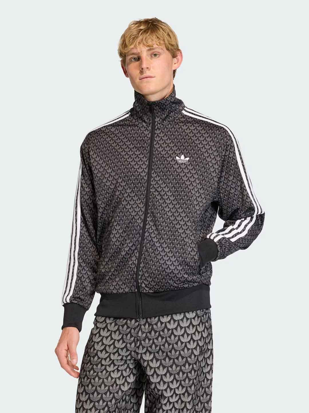 Adidas felpa nero multilogo KC9158 NERO ADIDAS 