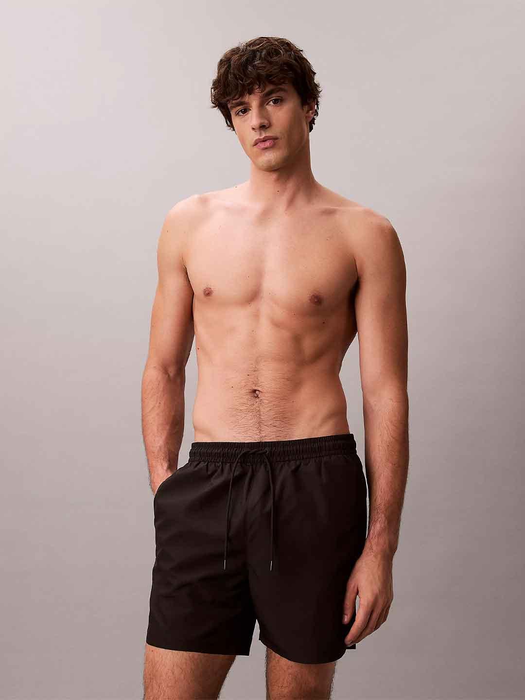 Calvin Klein costume nero con targhetta LV00N61027B UB1 NERO CALVIN KLEIN 