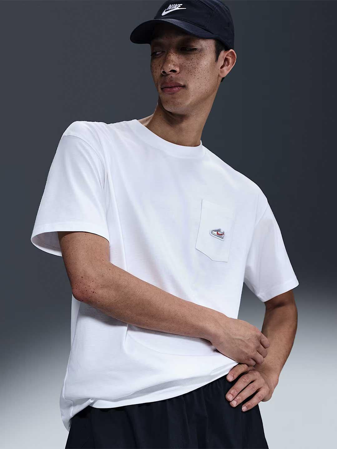 Nike t-shirt bianco con taschino IB1382-100 BIANCO NIKE 
