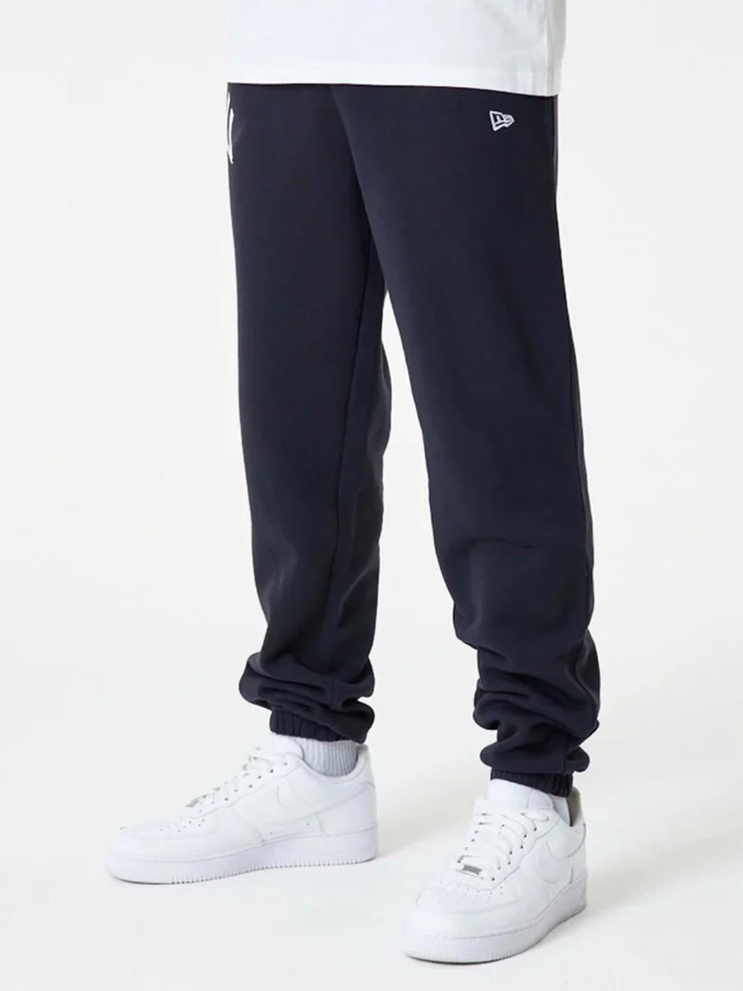New Era Essential pantaloni blu 60416731 BLU NEW ERA 