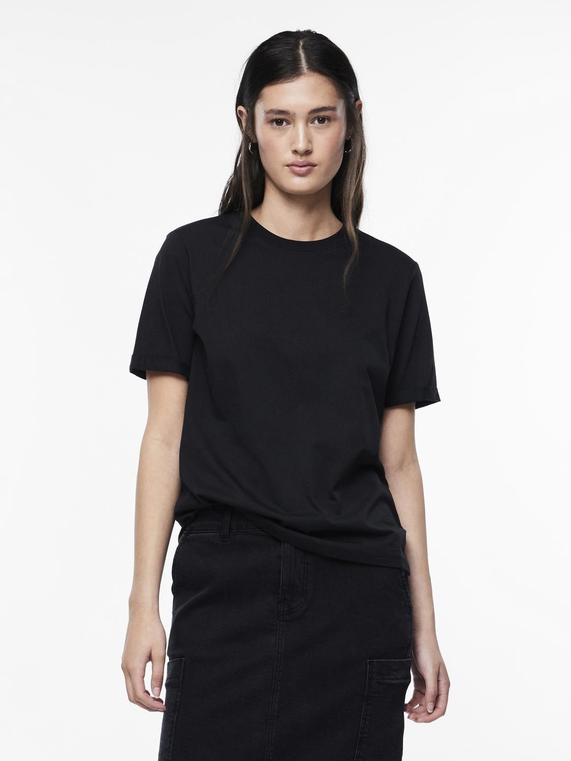 Pieces t-shirt nero basic con risvolti 17086970 NERO PIECES 