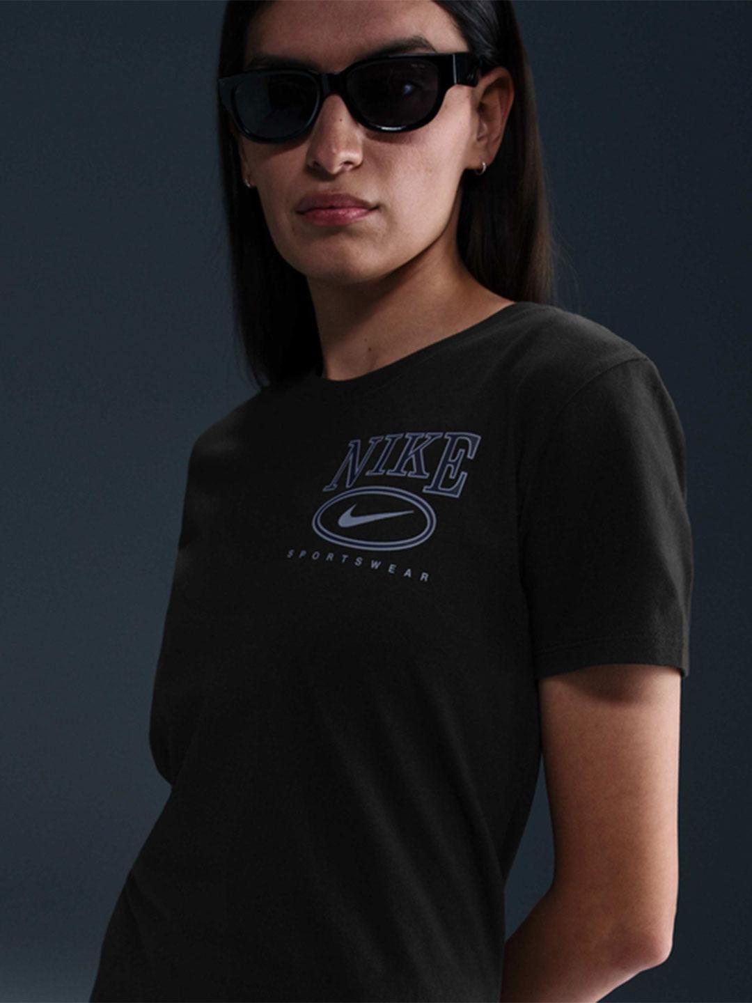 Nike t-shirt nero con grafica IB2447-010 NERO NIKE 