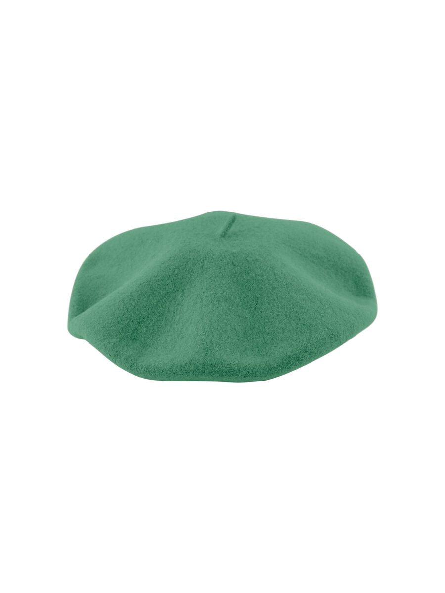 Pieces green beret