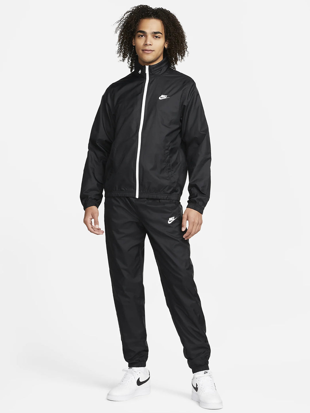 Nike coordinato nero giacca con zip e pantaloni tuta