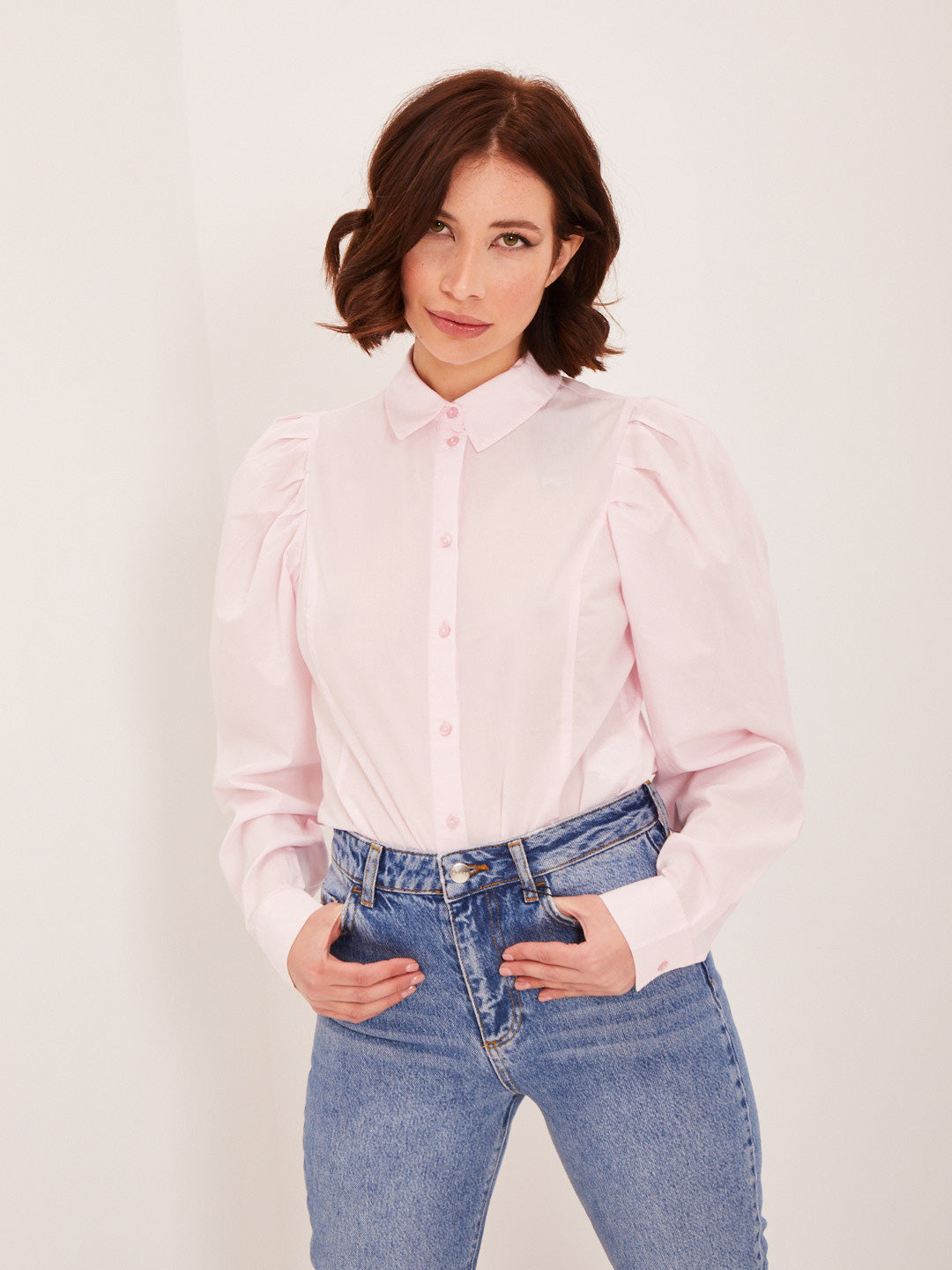 Pieces shirt with puffed shoulders